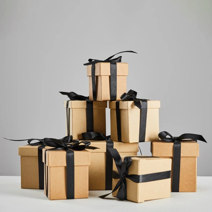 Cardboard Gift Boxes